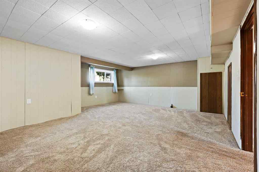 MLS® A2257410 - 3734 37 Street SW in Rutland Park Calgary, Residential