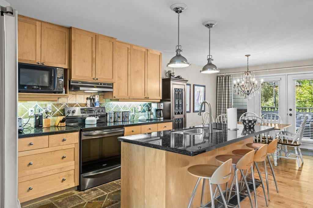 MLS® A2257413 - Unit #133 200 Prospect Heights  in Homesteads Canmore, Residential