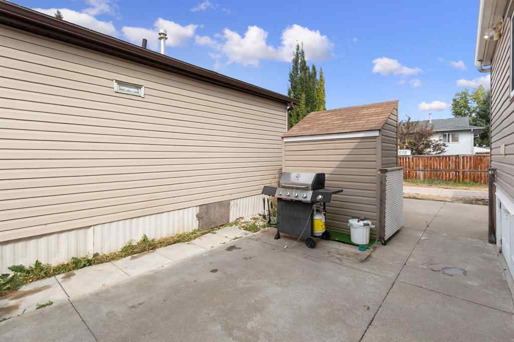 MLS® A2257415 - 4 Birch Close  in NONE Olds, Residential