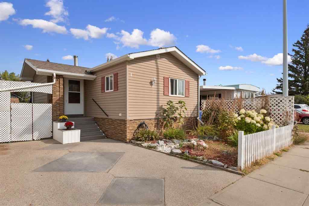 MLS® A2257415 - 4 Birch Close  in NONE Olds, Residential