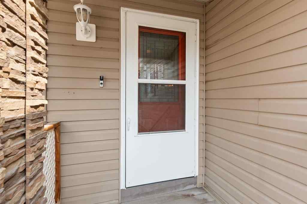 MLS® A2257415 - 4 Birch Close  in NONE Olds, Residential