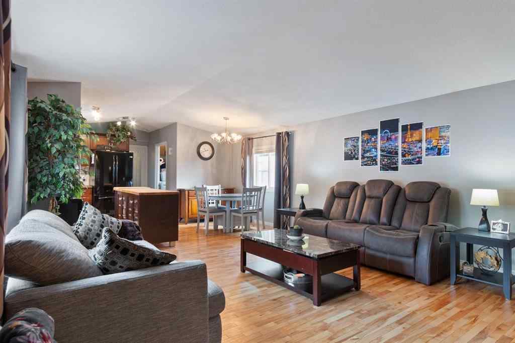 MLS® A2257415 - 4 Birch Close  in NONE Olds, Residential