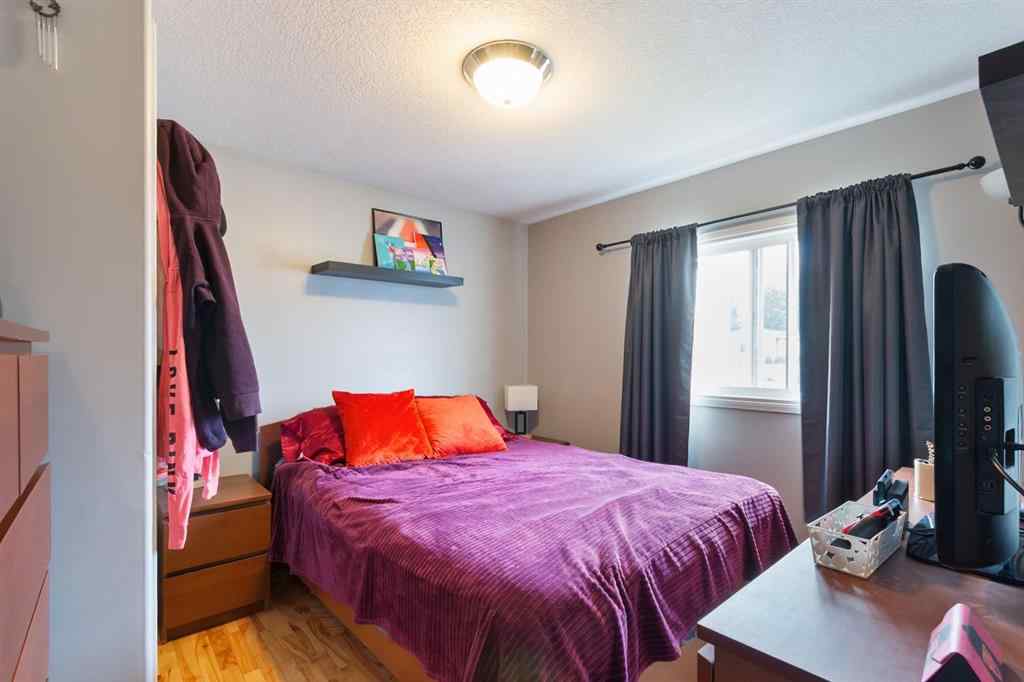 MLS® A2257415 - 4 Birch Close  in NONE Olds, Residential