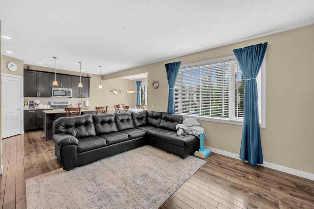 MLS® A2257416 - 3 Sunset Court  in Sunset Ridge Cochrane, Residential