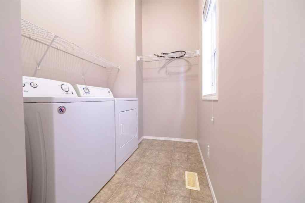 MLS® A2257417 - 91 Cougartown Close SW in Cougar Ridge Calgary, Residential