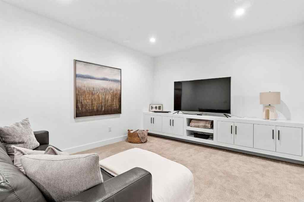 MLS® A2257427 - 4834 20 Avenue NW in Montgomery Calgary, Residential