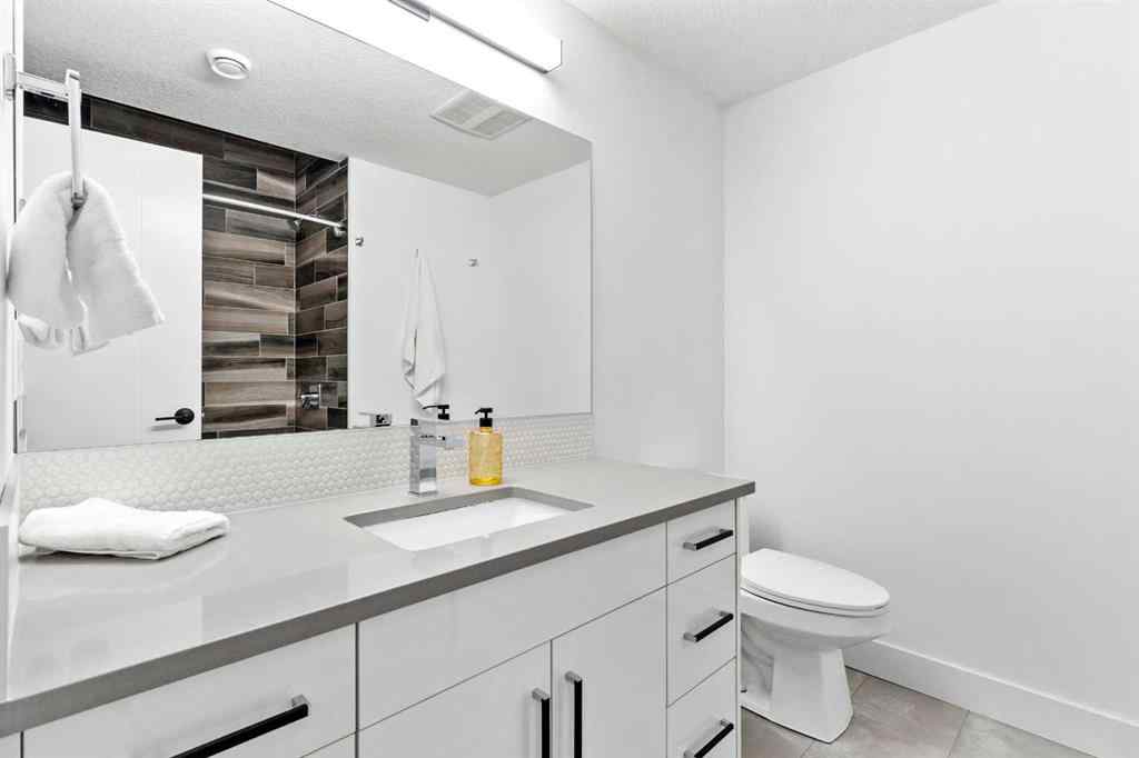 MLS® A2257427 - 4834 20 Avenue NW in Montgomery Calgary, Residential