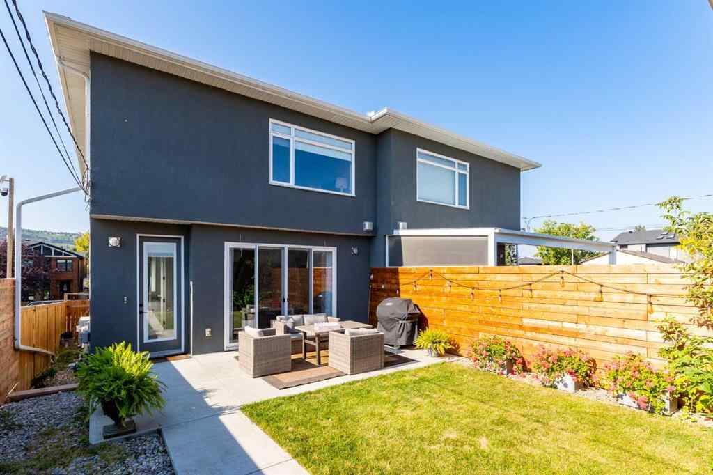 MLS® A2257427 - 4834 20 Avenue NW in Montgomery Calgary, Residential