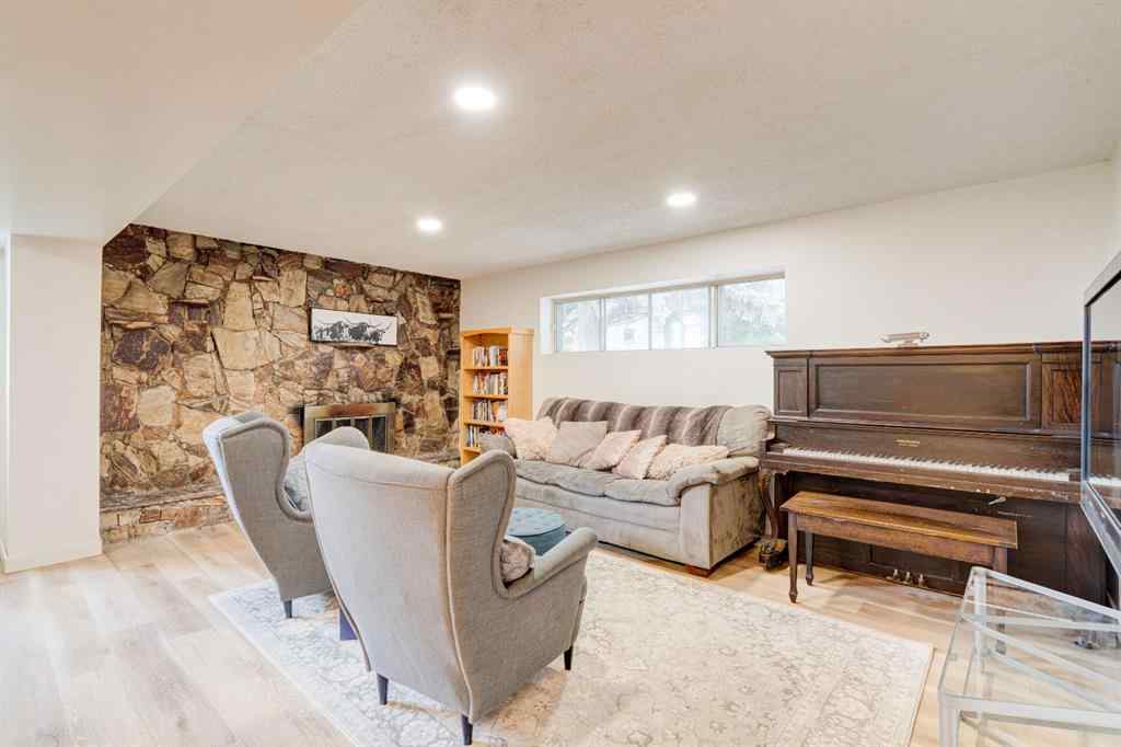 MLS® A2257428 - 1153 East Lakeview Road  in East Chestermere Chestermere, Residential