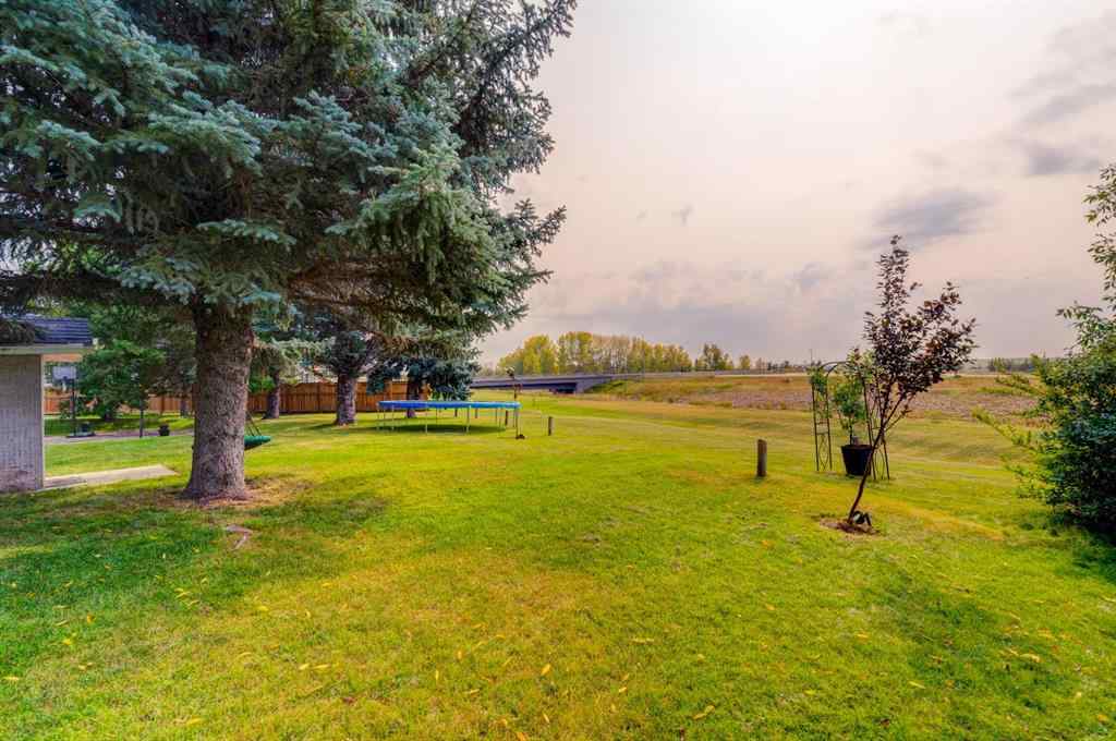MLS® A2257428 - 1153 East Lakeview Road  in East Chestermere Chestermere, Residential