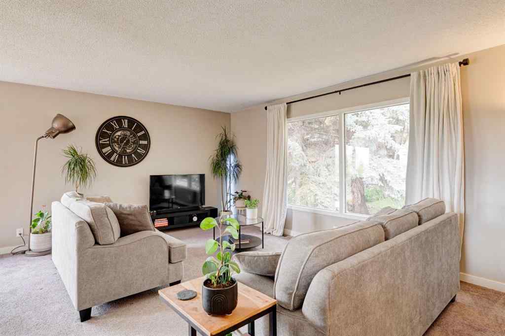 MLS® A2257428 - 1153 East Lakeview Road  in East Chestermere Chestermere, Residential