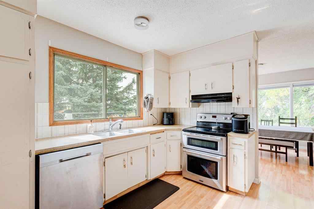 MLS® A2257428 - 1153 East Lakeview Road  in East Chestermere Chestermere, Residential
