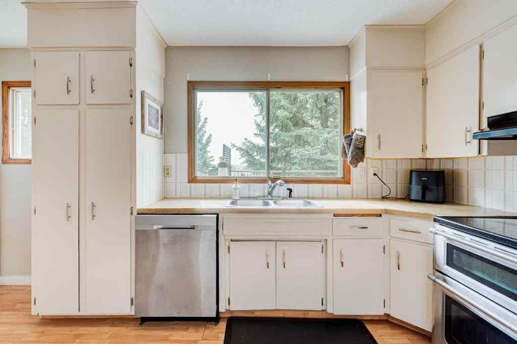 MLS® A2257428 - 1153 East Lakeview Road  in East Chestermere Chestermere, Residential