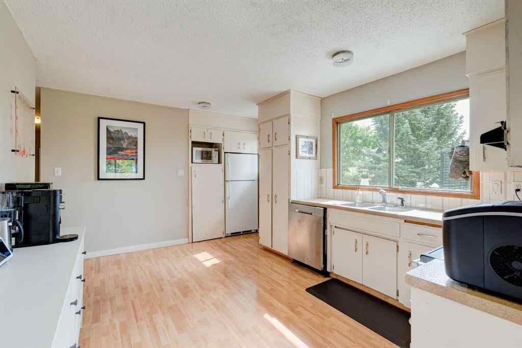 MLS® A2257428 - 1153 East Lakeview Road  in East Chestermere Chestermere, Residential