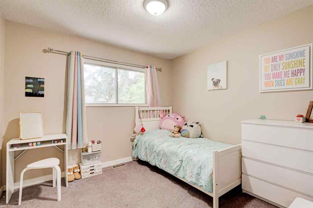MLS® A2257428 - 1153 East Lakeview Road  in East Chestermere Chestermere, Residential