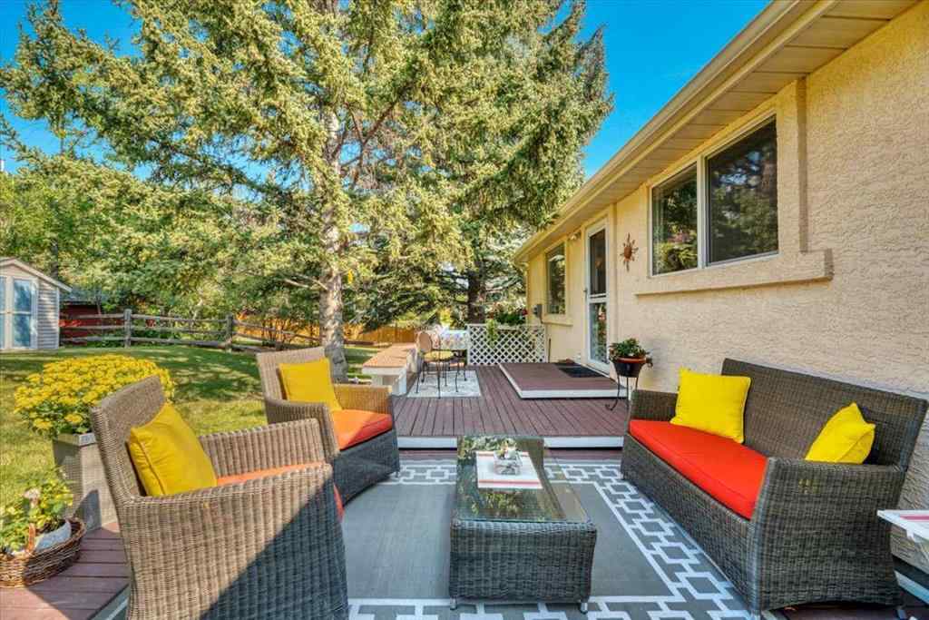 MLS® A2257430 - 488 Strathcona Drive SW in Strathcona Park Calgary, Residential