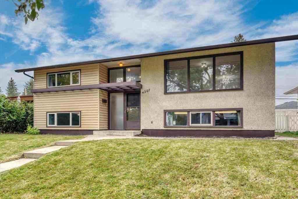 MLS® A2257431 - 4307 Brisebois Drive NW in Brentwood Calgary, Residential