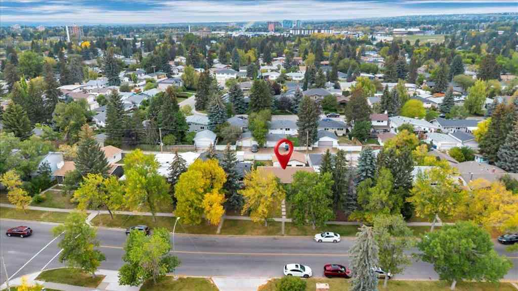 MLS® A2257431 - 4307 Brisebois Drive NW in Brentwood Calgary, Residential