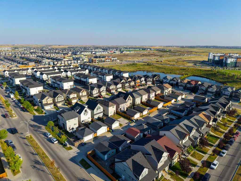 MLS® A2257432 - 176 Skyview Point Road NE in Skyview Ranch Calgary, Residential
