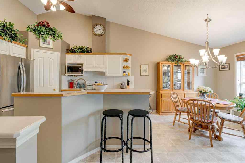 MLS® A2257433 - 83 Mt Douglas Villas SE in McKenzie Lake Calgary, Residential