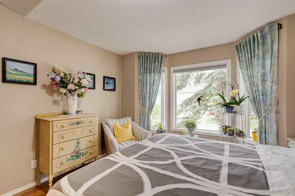MLS® A2257433 - 83 Mt Douglas Villas SE in McKenzie Lake Calgary, Residential