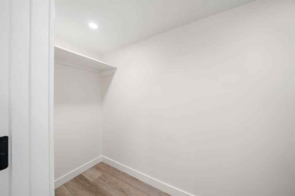 MLS® A2257436 - 3212 Breen Crescent NW in Brentwood Calgary, Residential