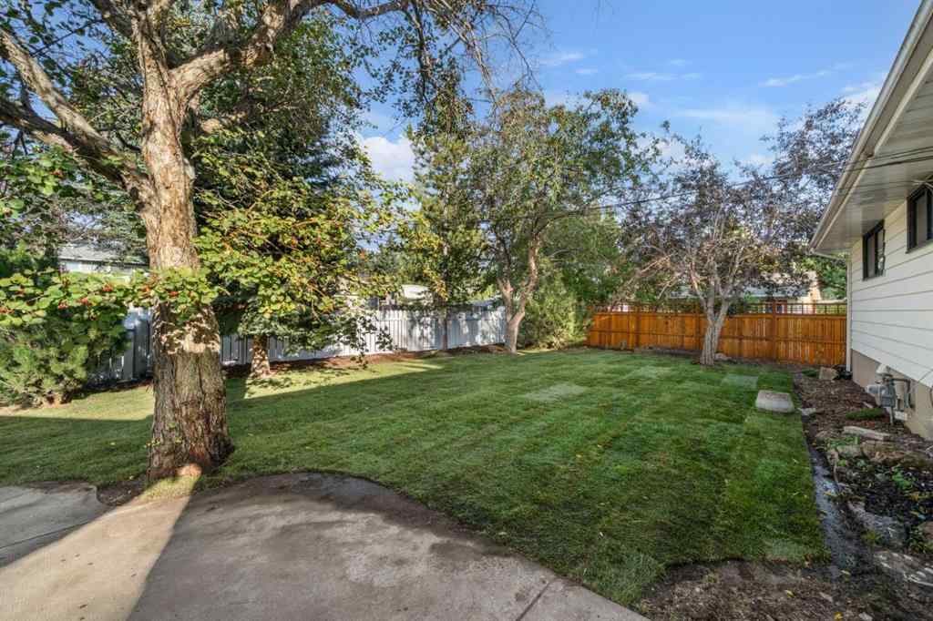 MLS® A2257436 - 3212 Breen Crescent NW in Brentwood Calgary, Residential
