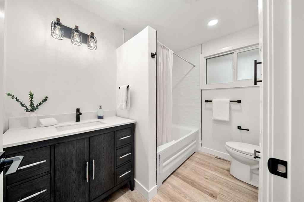 MLS® A2257436 - 3212 Breen Crescent NW in Brentwood Calgary, Residential
