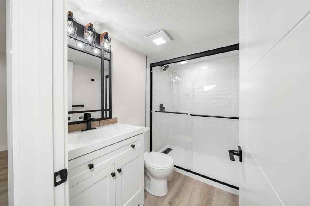 MLS® A2257436 - 3212 Breen Crescent NW in Brentwood Calgary, Residential