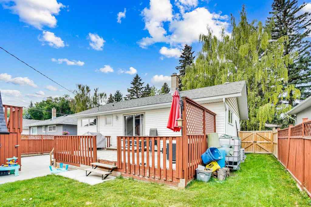 MLS® A2257438 - 88 Westwood Drive SW in Westgate Calgary, Residential