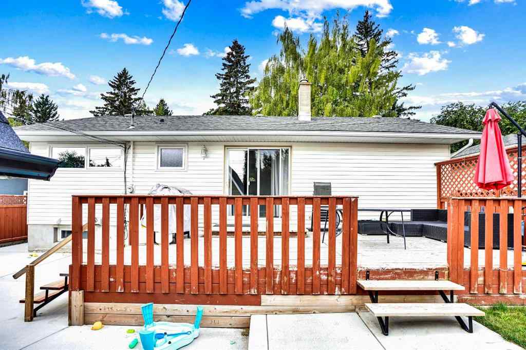 MLS® A2257438 - 88 Westwood Drive SW in Westgate Calgary, Residential