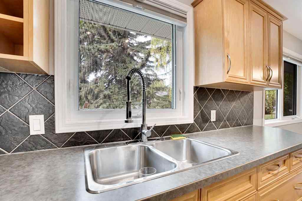 MLS® A2257438 - 88 Westwood Drive SW in Westgate Calgary, Residential