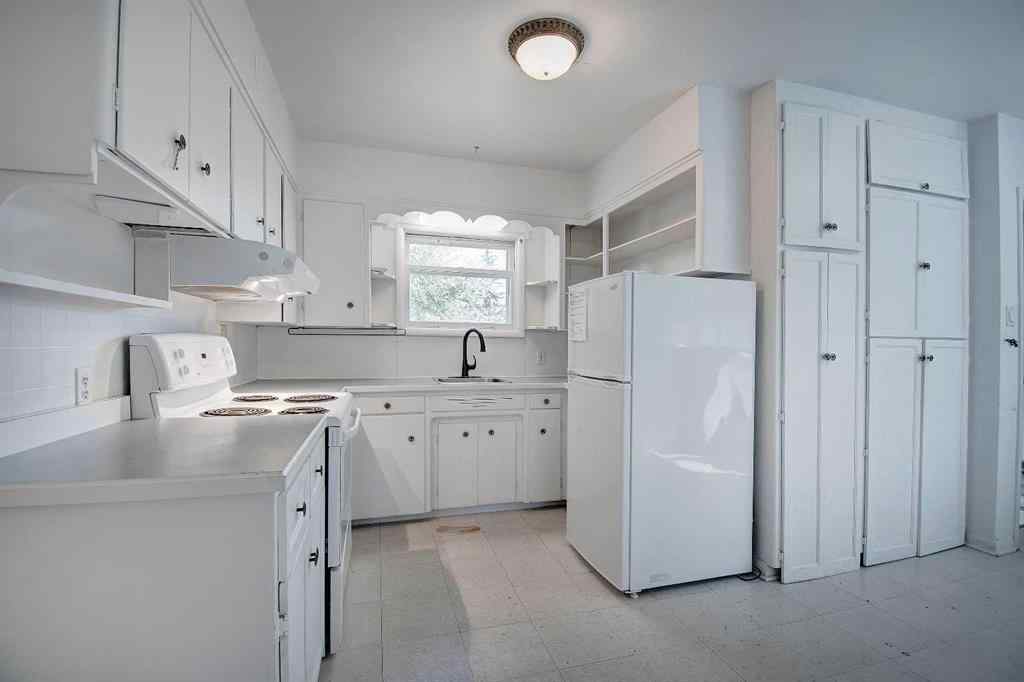 MLS® A2257445 - 514 30 Street NW in Parkdale Calgary, Residential