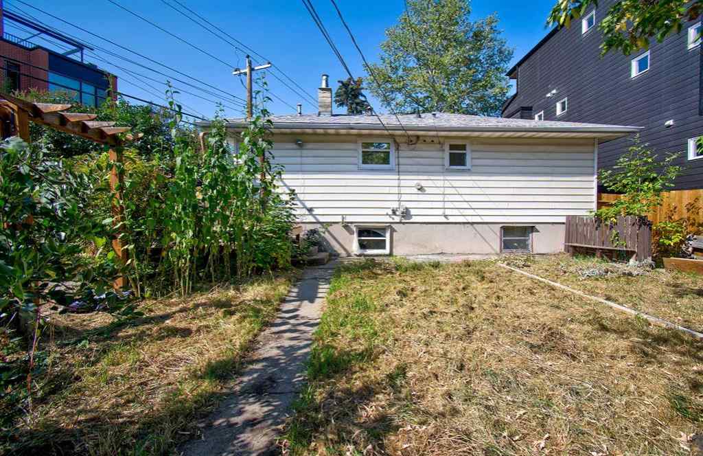 MLS® A2257445 - 514 30 Street NW in Parkdale Calgary, Residential