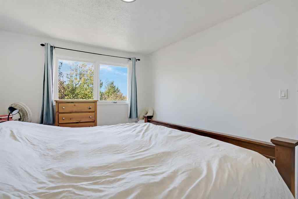 MLS® A2257448 - 6016 37 Street SW in Lakeview Calgary, Residential