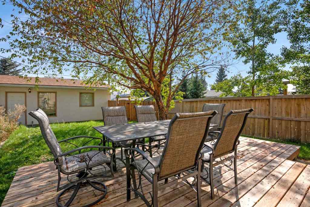 MLS® A2257448 - 6016 37 Street SW in Lakeview Calgary, Residential