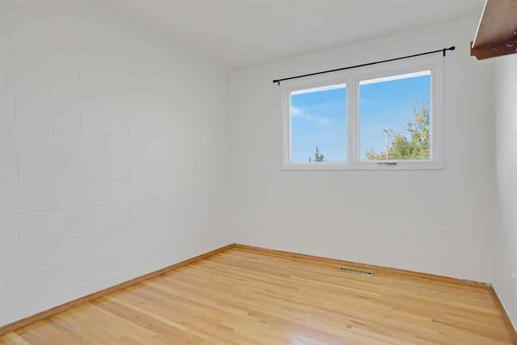 MLS® A2257448 - 6016 37 Street SW in Lakeview Calgary, Residential