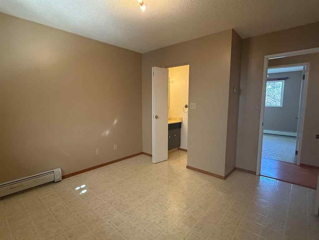 MLS® A2257454 - 4417 54 Avenue  in Vermilion Vermilion, Residential