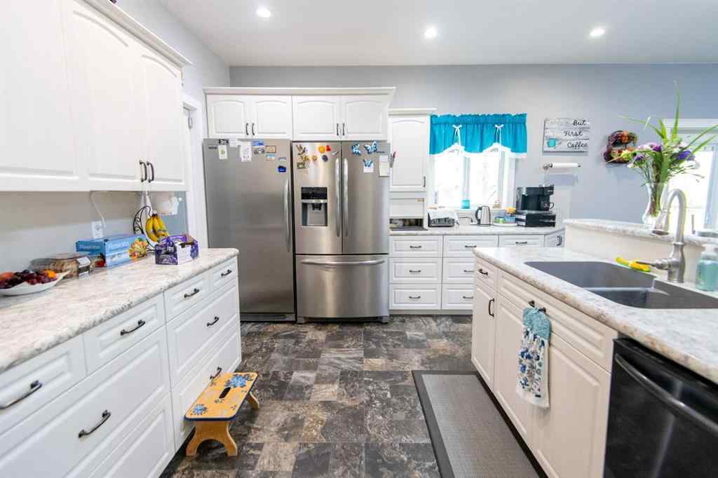 MLS® A2257456 - 114 Greenwood Bend  in NONE La Crete, Residential