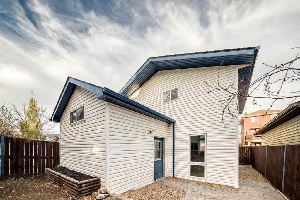 MLS® A2257467 - 112 Sagewood Grove SW in Sagewood Airdrie, Residential