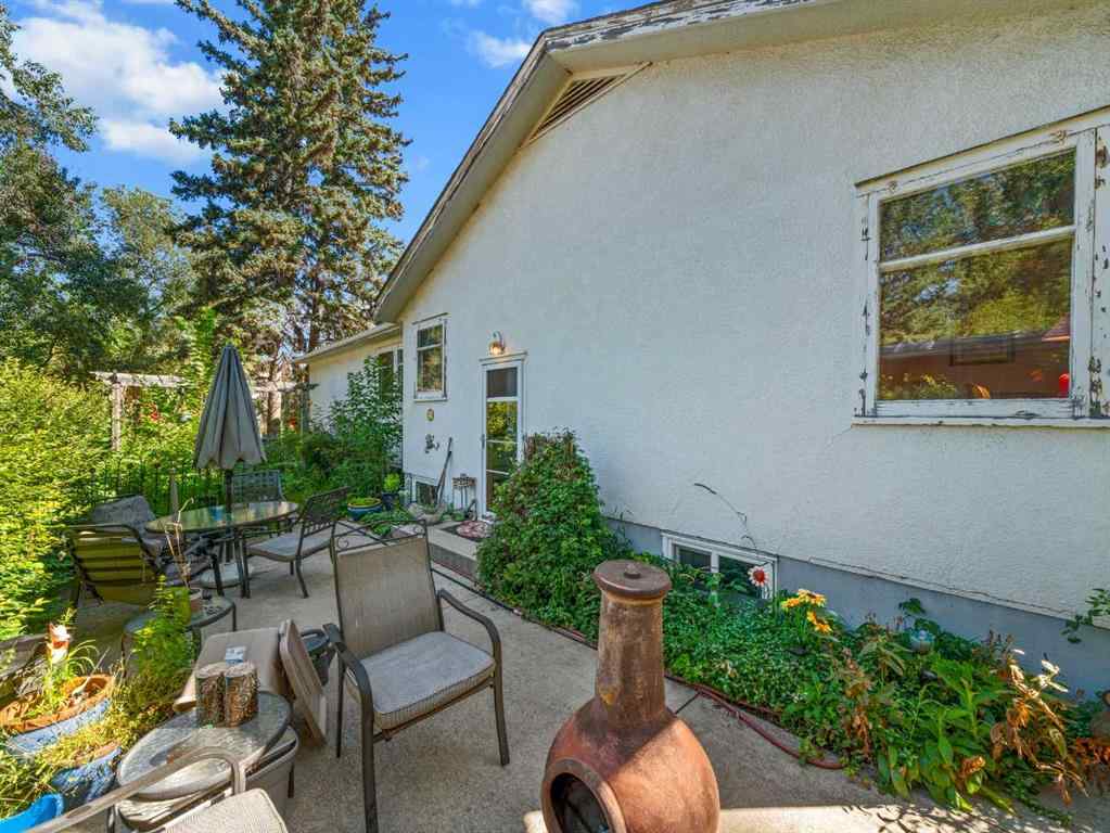 MLS® A2257470 - 3205 4 Street SW in Rideau Park Calgary, Residential