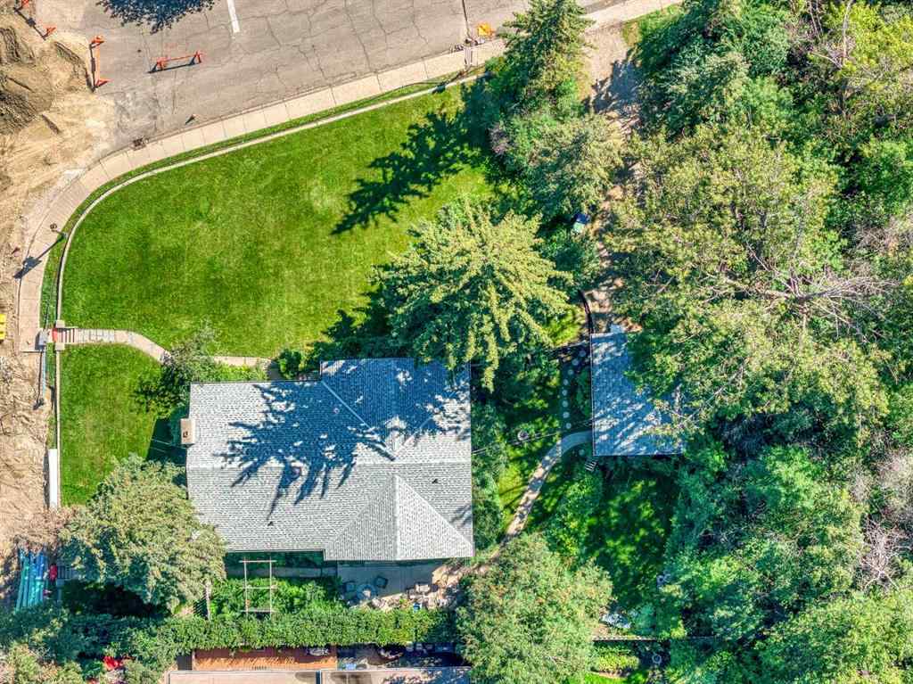 MLS® A2257470 - 3205 4 Street SW in Rideau Park Calgary, Residential