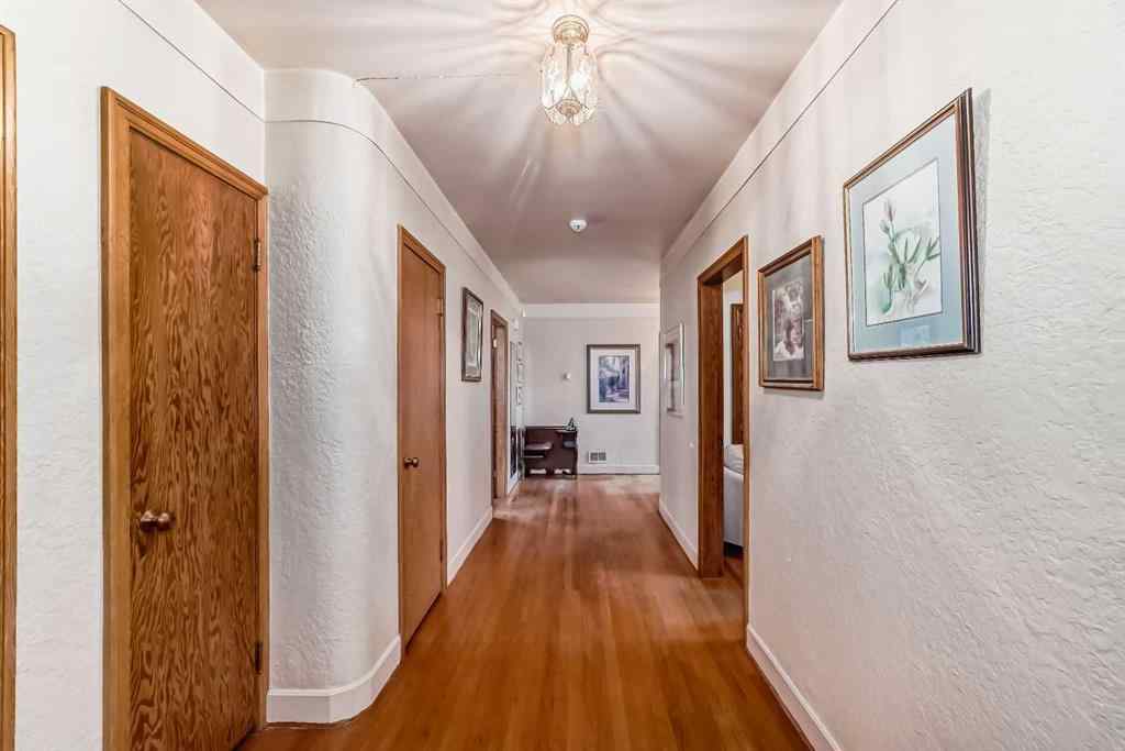 MLS® A2257470 - 3205 4 Street SW in Rideau Park Calgary, Residential