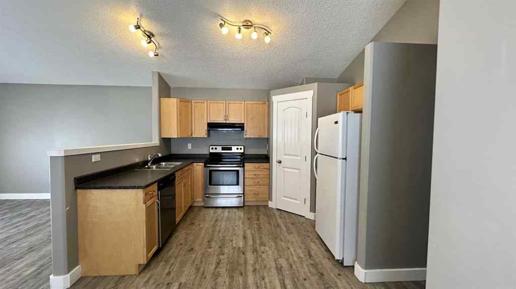MLS® A2257473 - Unit #B 11238 75 Avenue  in Westpointe Grande Prairie, Rental
