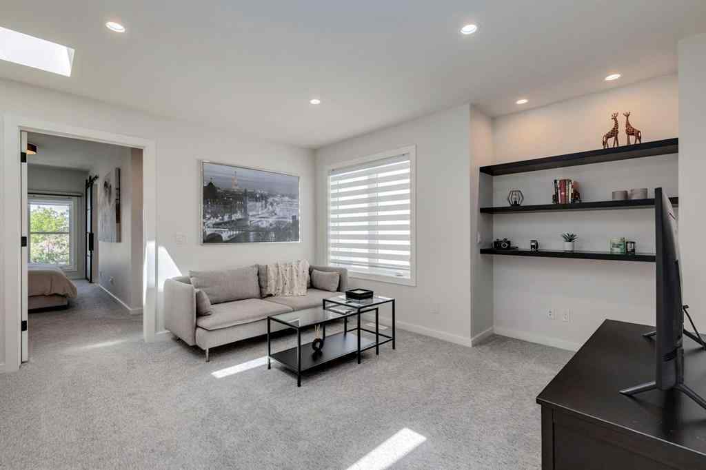 MLS® A2257474 - 2636 30 Street SW in Killarney/Glengarry Calgary, Residential