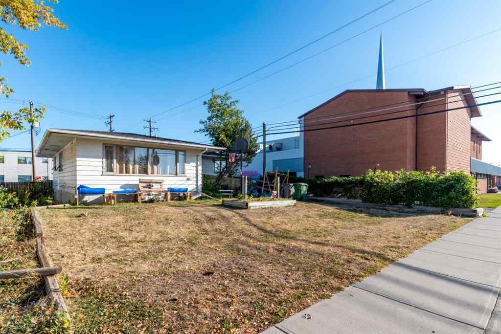 MLS® A2257479 - 5008 47 Street  in Central Business District Lloydminster, Residential