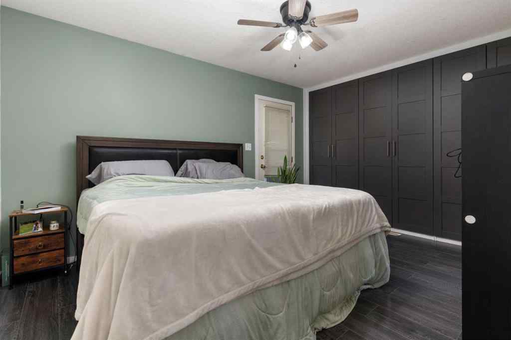 MLS® A2257482 - 6122 32 Avenue  in Century Meadows Camrose, Residential
