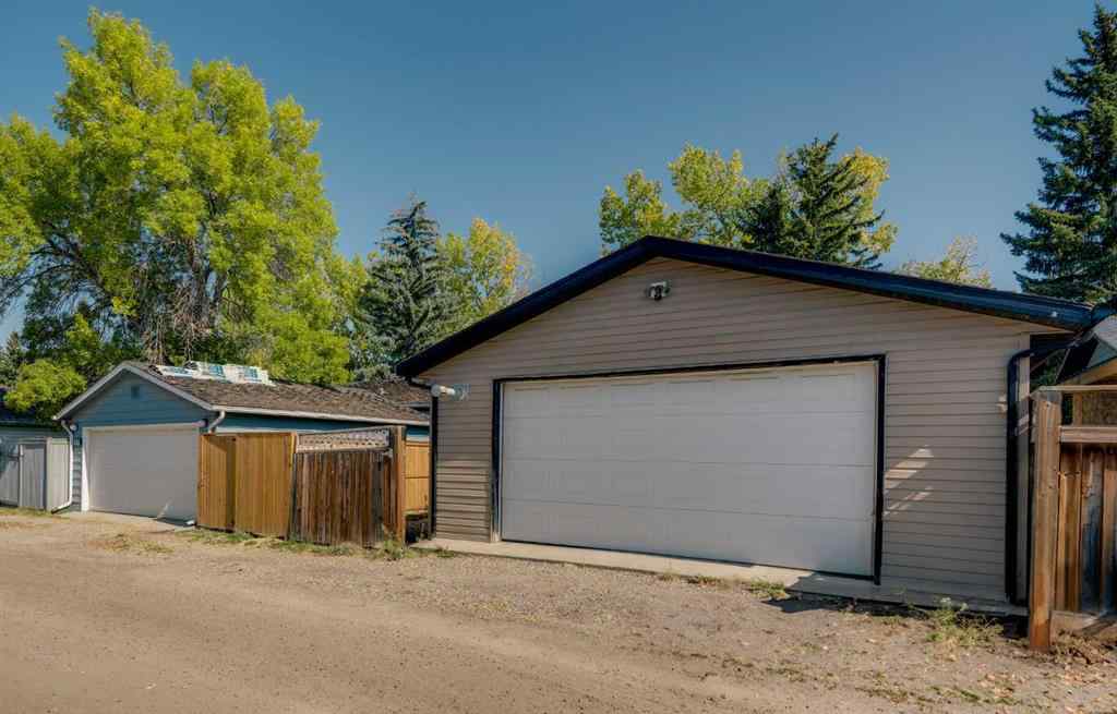 MLS® A2257483 - 415 Midridge Drive SE in Midnapore Calgary, Residential