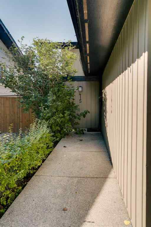 MLS® A2257483 - 415 Midridge Drive SE in Midnapore Calgary, Residential