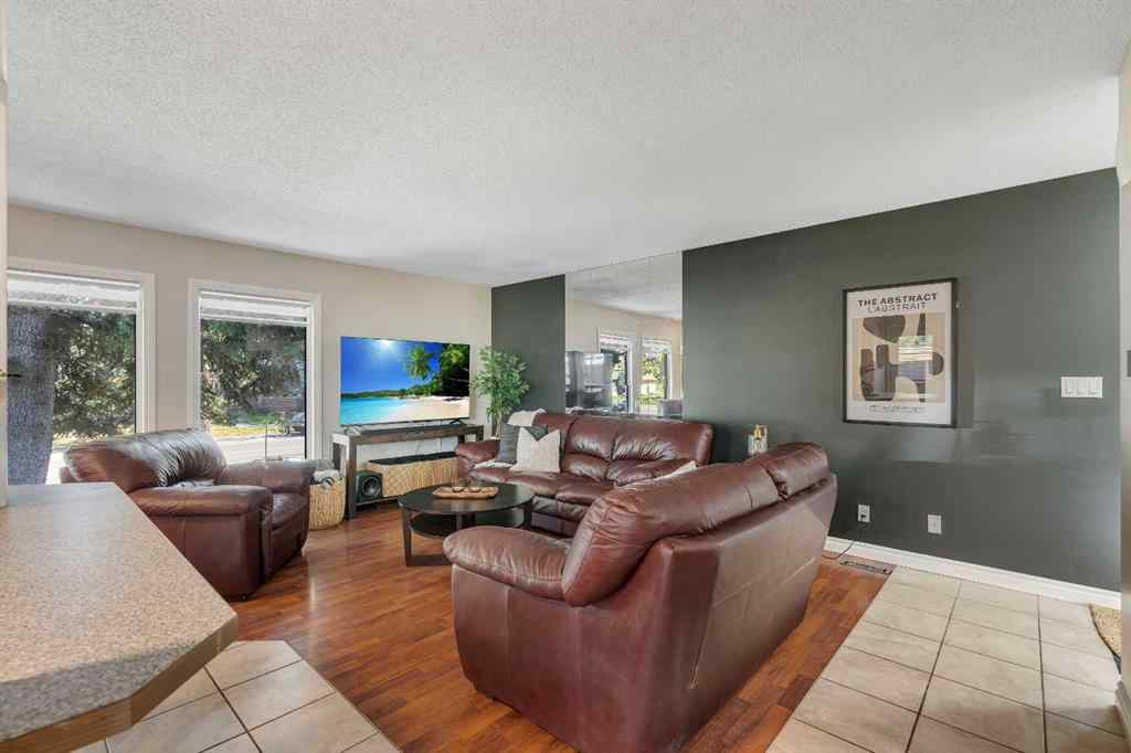 MLS® A2257483 - 415 Midridge Drive SE in Midnapore Calgary, Residential